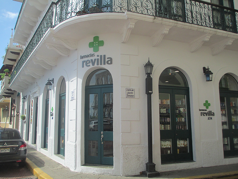Noviembre 2014 Apertura Casco Viejo - Farmacias Revilla